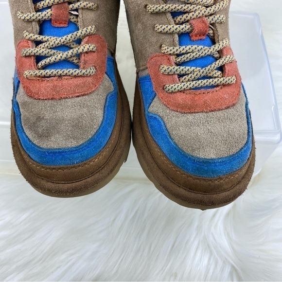 UGG HIGHLAND HI HERITAGE UNYSEX-CHILD SUEDE SHOES SIZE 1 - Picture 6 of 9